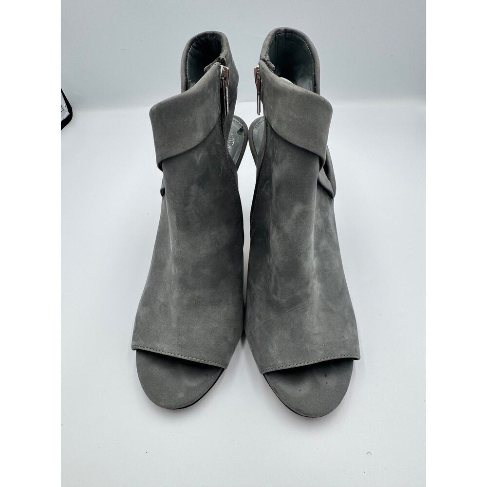 Vince Camuto Cholia Gray Suede Asymmetrical Peep Toe Sandal Bootie Heel Sz 10 - Picture 13 of 16